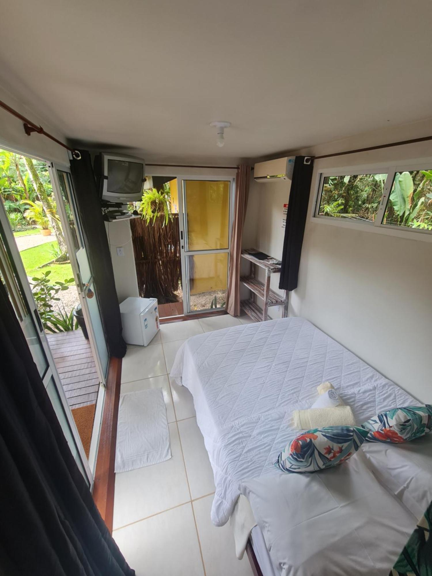 Nalu Guest House Убатуба Номер фото